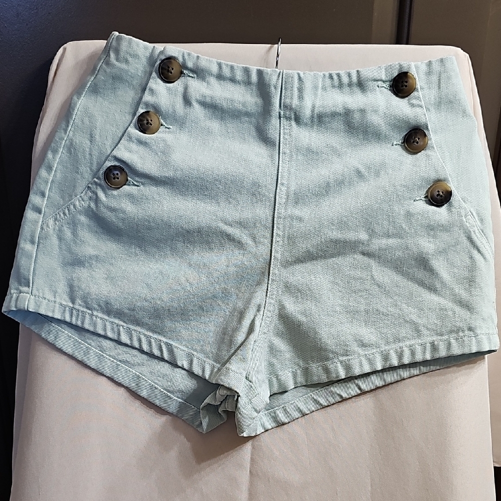 High Waist Blue Denim Shorts with Vintage Style